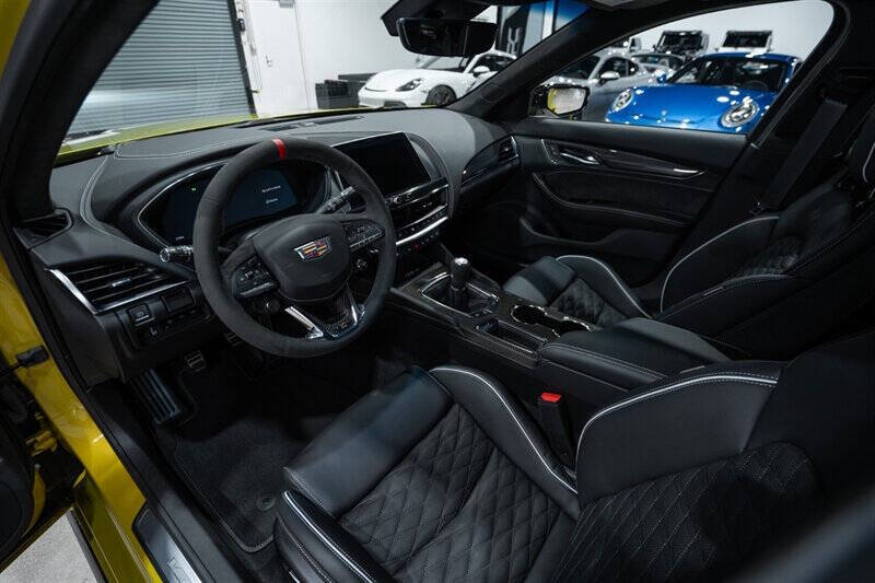 2024 Cadillac CT5-V Blackwing