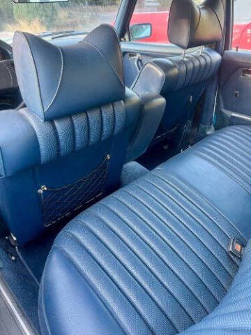 1976 Mercedes-Benz 450-Class