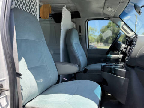 2008 Ford E-Series E-250
