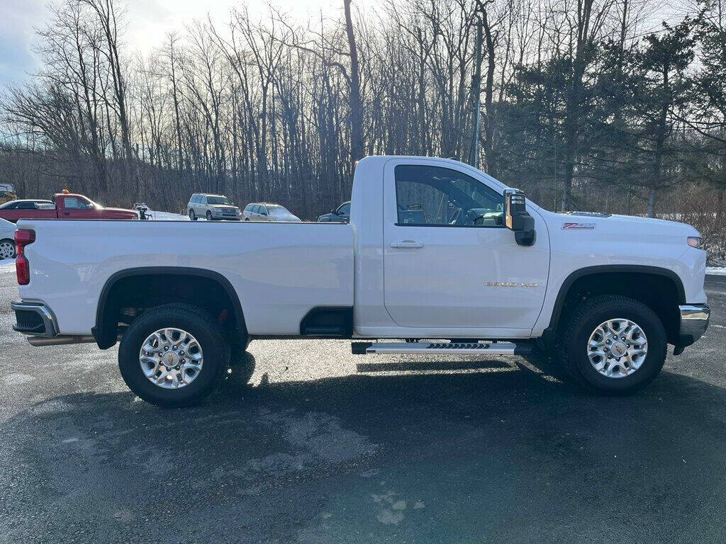 2024 Chevrolet Silverado 2500HD 13