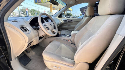 2014 Nissan Pathfinder SV