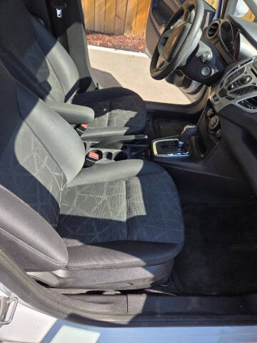 2012 Ford Fiesta SE