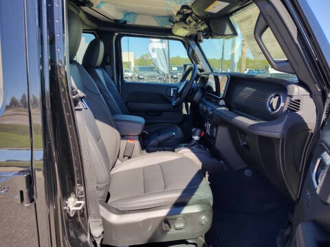 2025 Jeep Gladiator Sport S