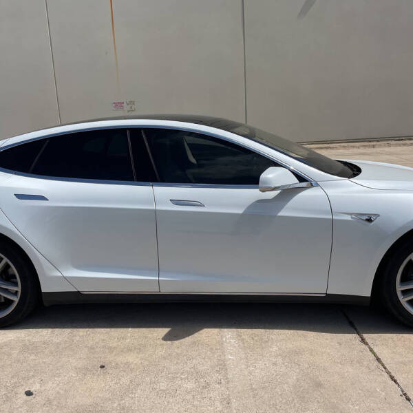 2014 Tesla Model S 85