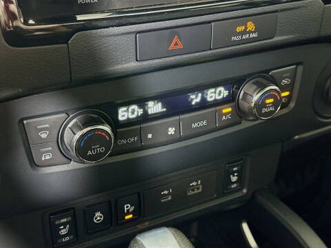 2022 Nissan Frontier SV