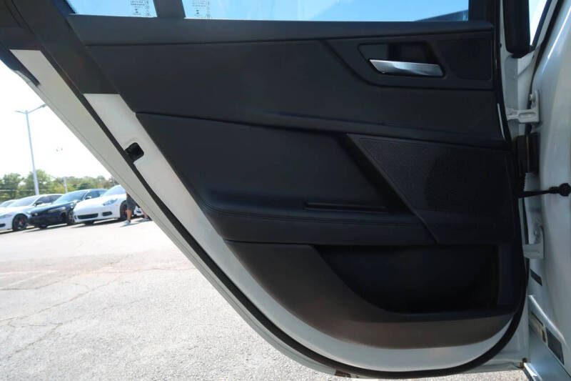 2017 Jaguar XE 35t First Edition