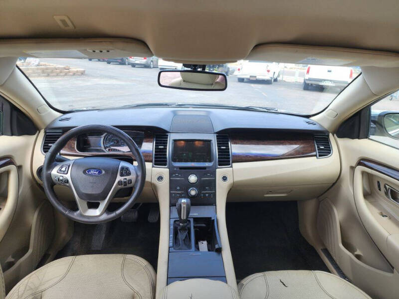 2016 Ford Taurus Limited
