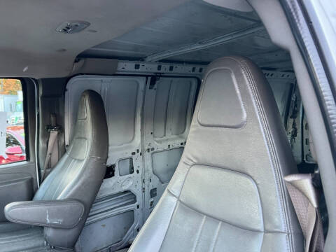 2020 Chevrolet Express 2500