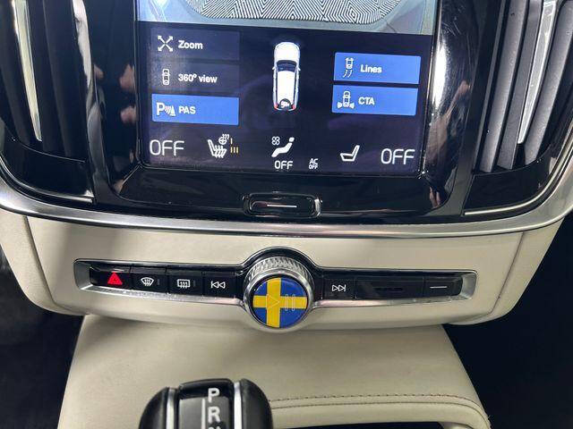 2017 Volvo V90 Cross Country T6