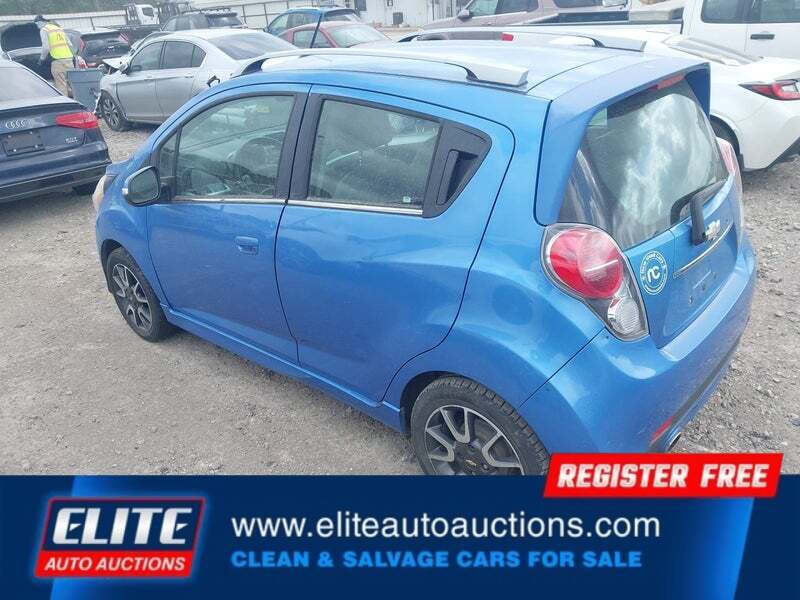 2015 Chevrolet Spark 2LT CVT