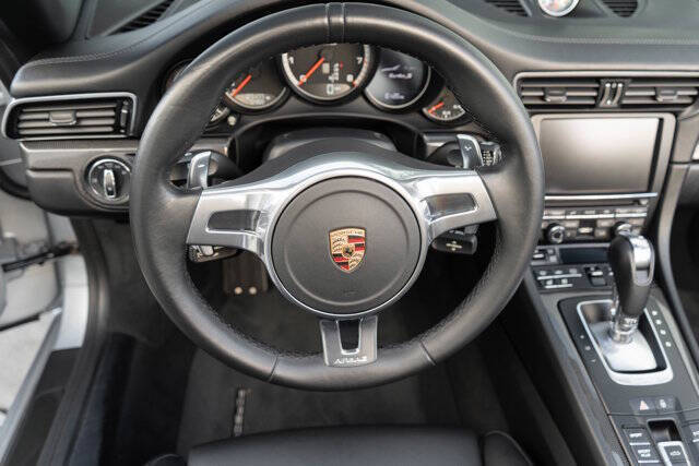 2014 Porsche 911 15