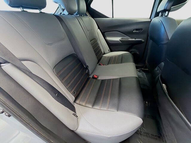 2023 Nissan Kicks SR