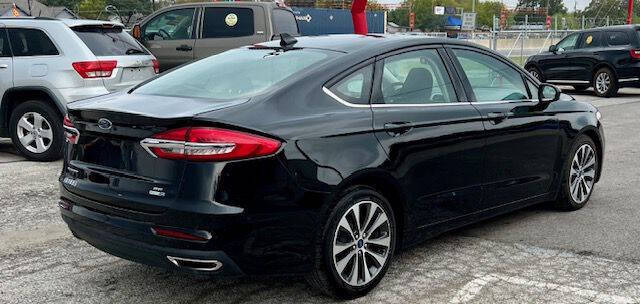 2020 Ford Fusion SE