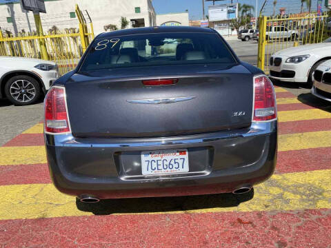 2013 Chrysler 300