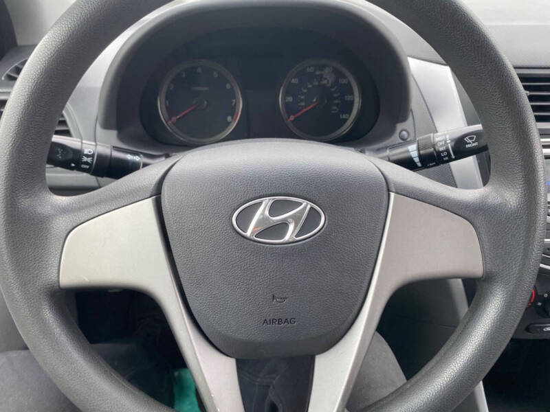 2015 Hyundai Accent GLS