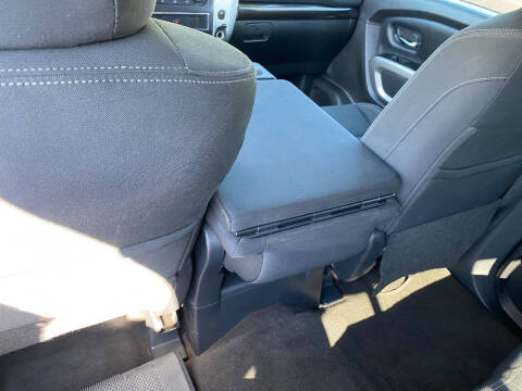 2018 Nissan Titan SV