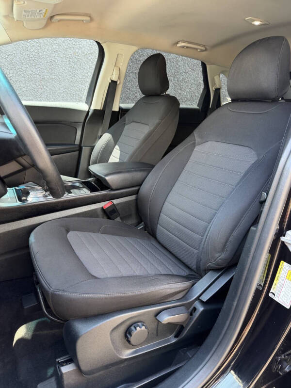 2019 Ford Edge SE