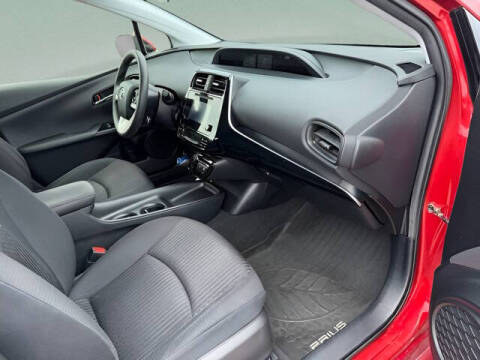 2017 Toyota Prius Two