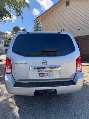 2012 Nissan Pathfinder S