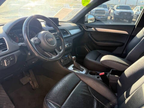 2016 Audi Q3 2.0T quattro Prestige