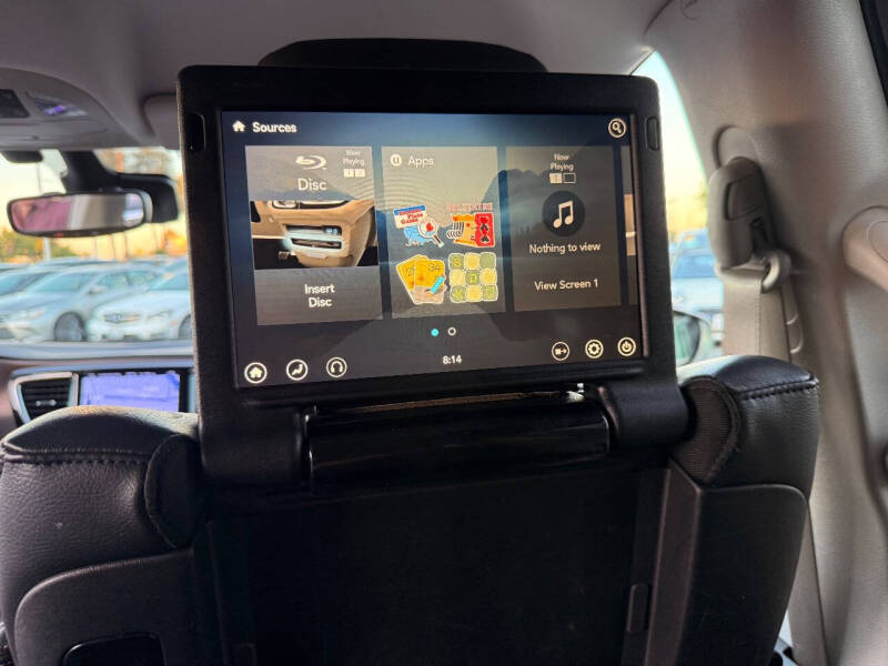 2017 Chrysler Pacifica Touring-L Plus