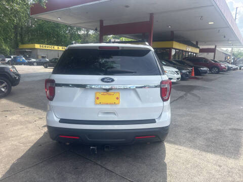 2018 Ford Explorer