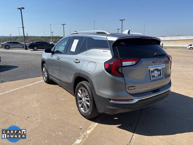 2024 GMC Terrain SLT