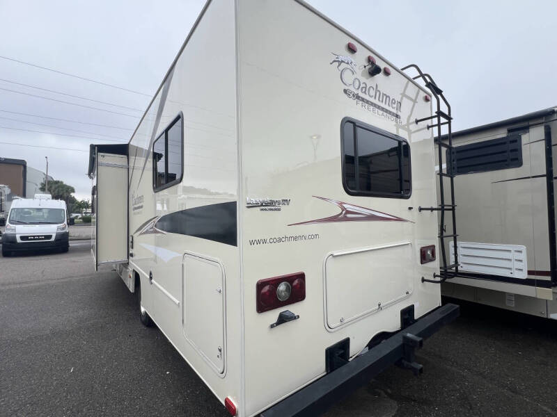 2015 Coachmen RV Freelander