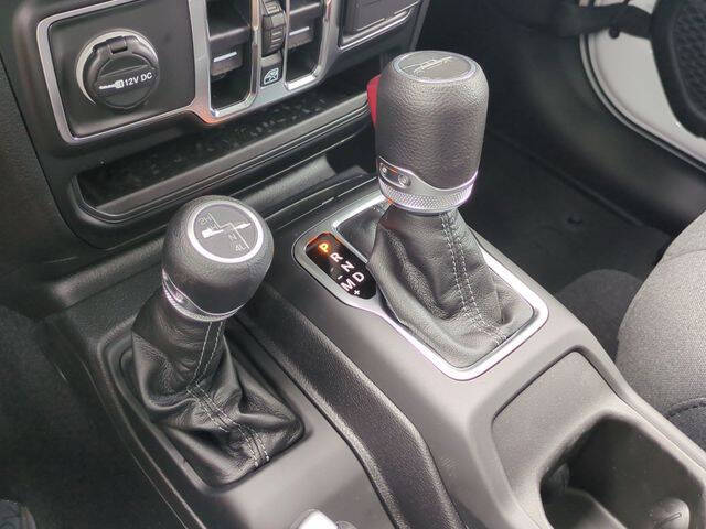 2025 Jeep Gladiator Sport