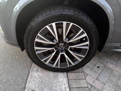 2020 Volvo XC90 T5 Momentum