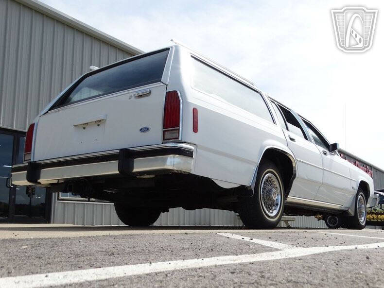 1985 Ford LTD Crown Victoria