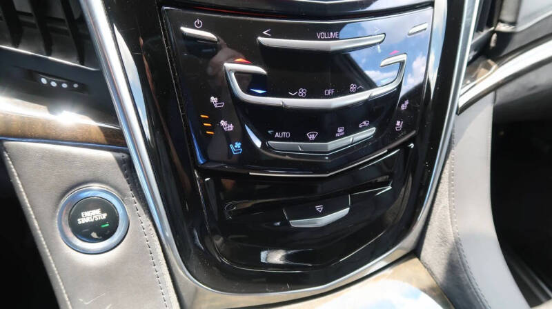 2020 Cadillac Escalade Platinum