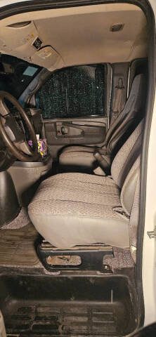 2004 Chevrolet Express 3500 LS