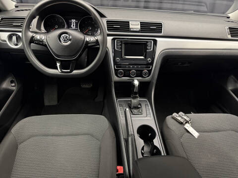 2018 Volkswagen Passat 2.0T S