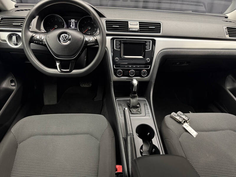 2018 Volkswagen Passat 2.0T S