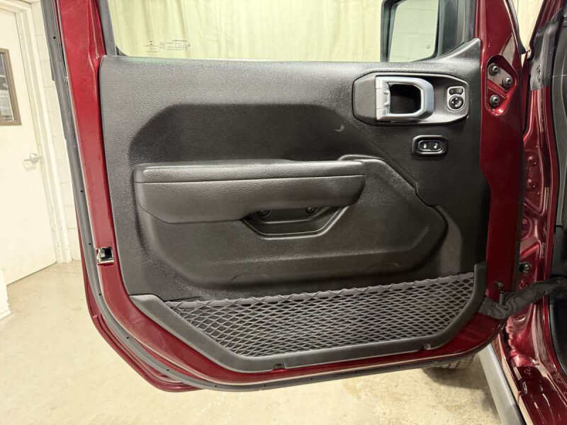 2022 Jeep Gladiator Willys