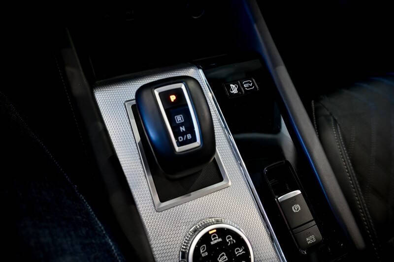 2023 Mitsubishi Outlander PHEV 40th Anniversary