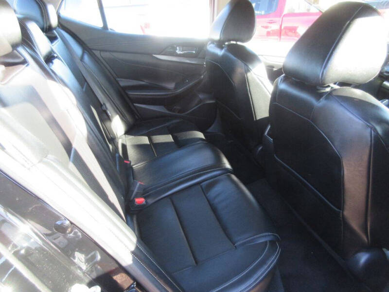 2023 Nissan Maxima 3.5 SV