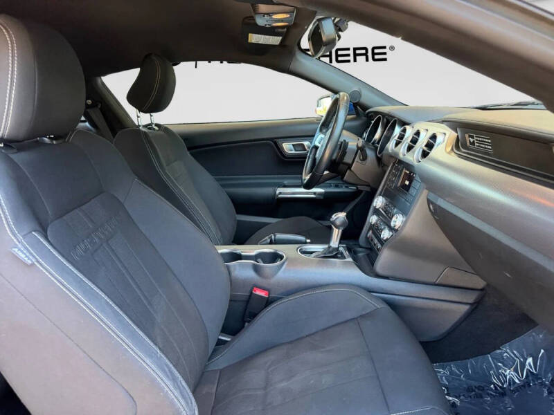 2020 Ford Mustang
