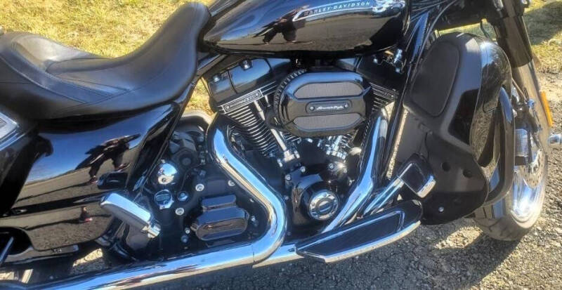 2015 Harley-Davidson CVO Street Glide Special