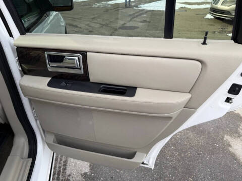 2016 Lincoln Navigator Select