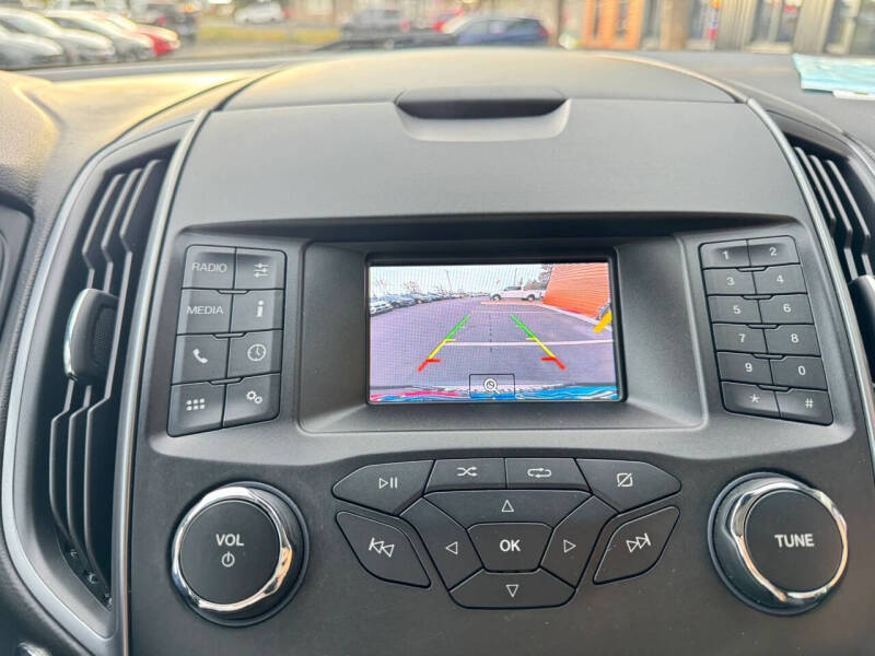 2019 Ford Edge SE