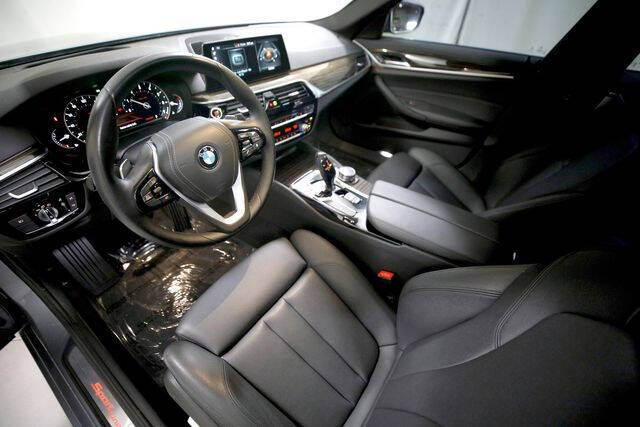 2018 BMW 5 Series 530i