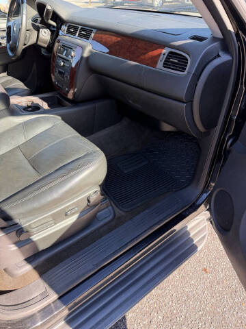 2012 Chevrolet Suburban LT