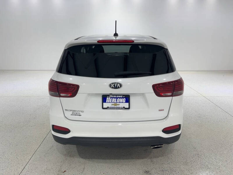 2019 Kia Sorento L