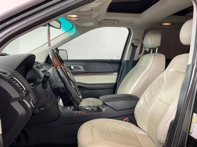 2017 Ford Explorer Platinum