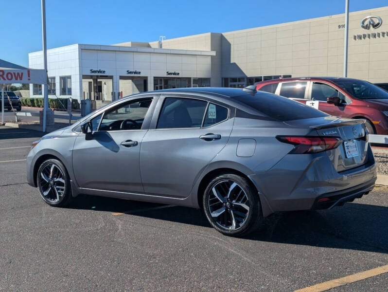 2025 Nissan Versa SR