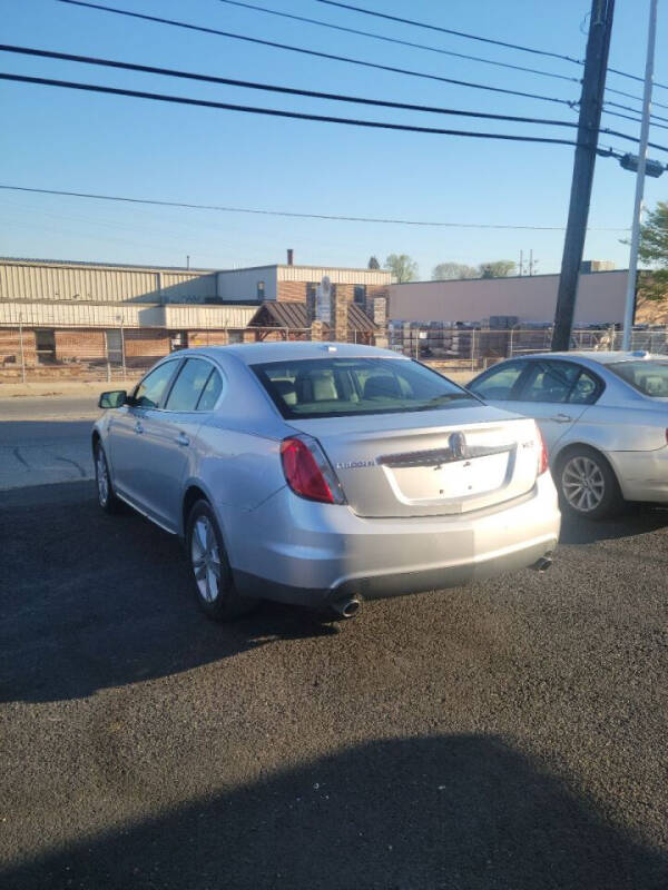 2010 Lincoln MKS Base photo 6