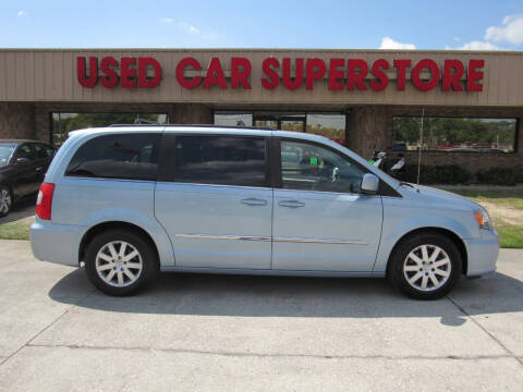 2013 Chrysler Town and Country for sale at Checkered Flag Auto Sales NORTH in Lakeland FL