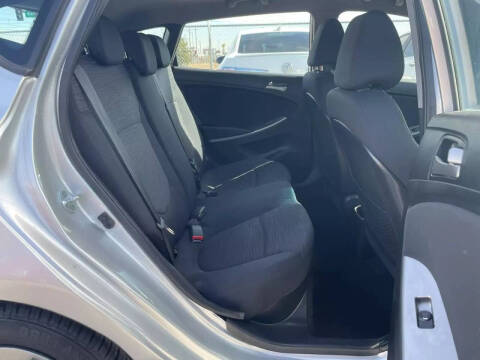 2017 Hyundai Accent SE